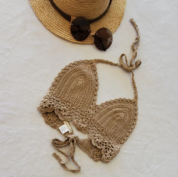 CROPTOP - Picture 7 of 11